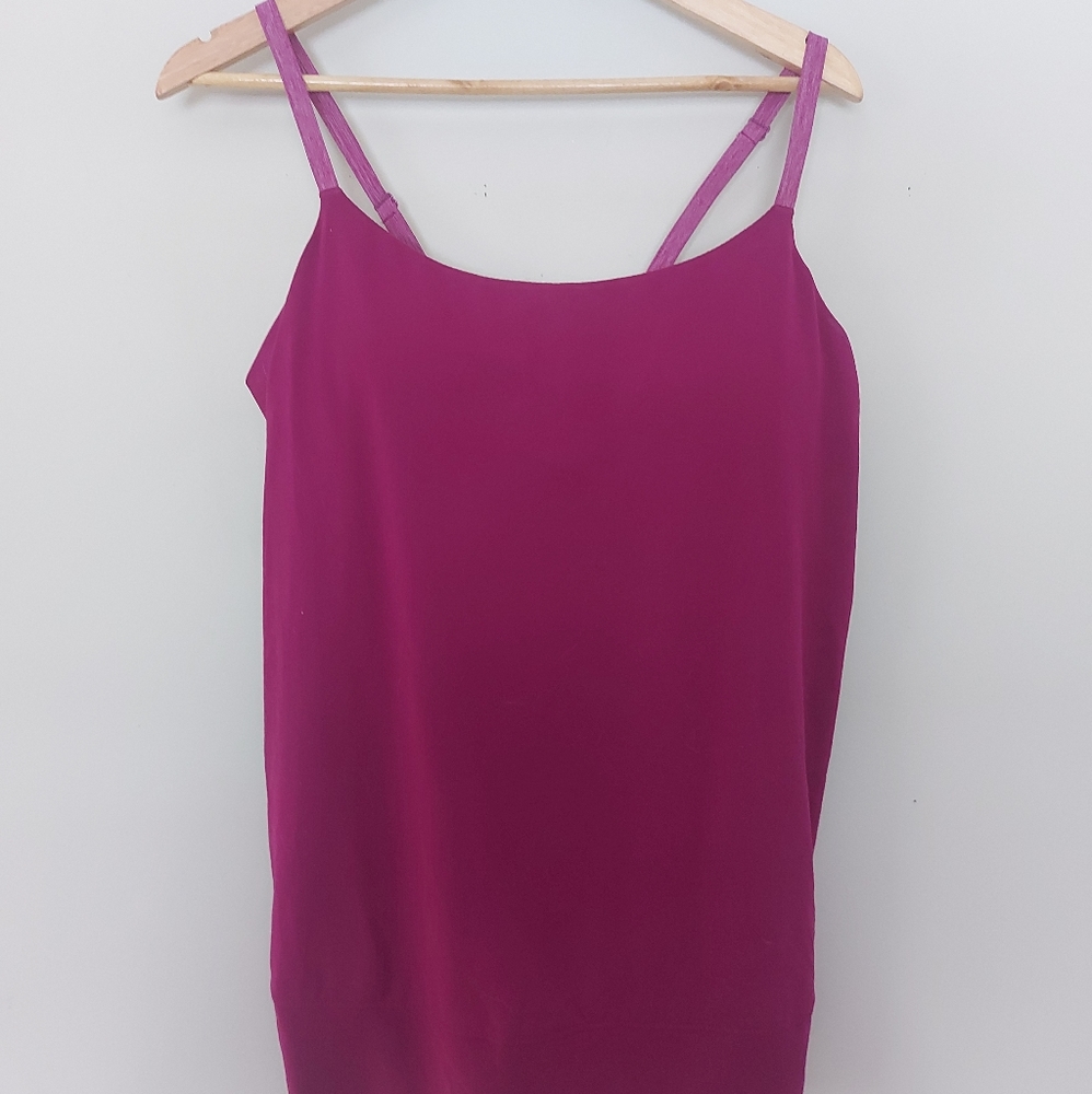Workout tank top with built in bra